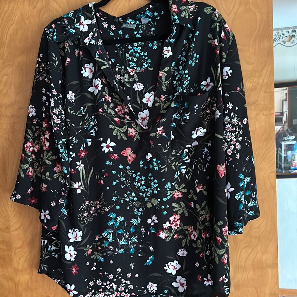 New York and Co. shirt worn once size XXL